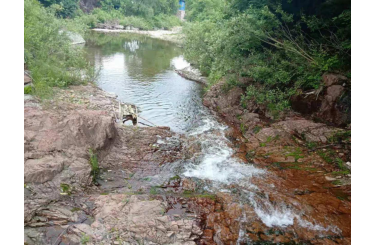 新建村吊水湖会议遗址